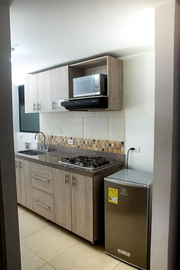 ***  13 Trece Aparta Hotel Медельин Колумбия